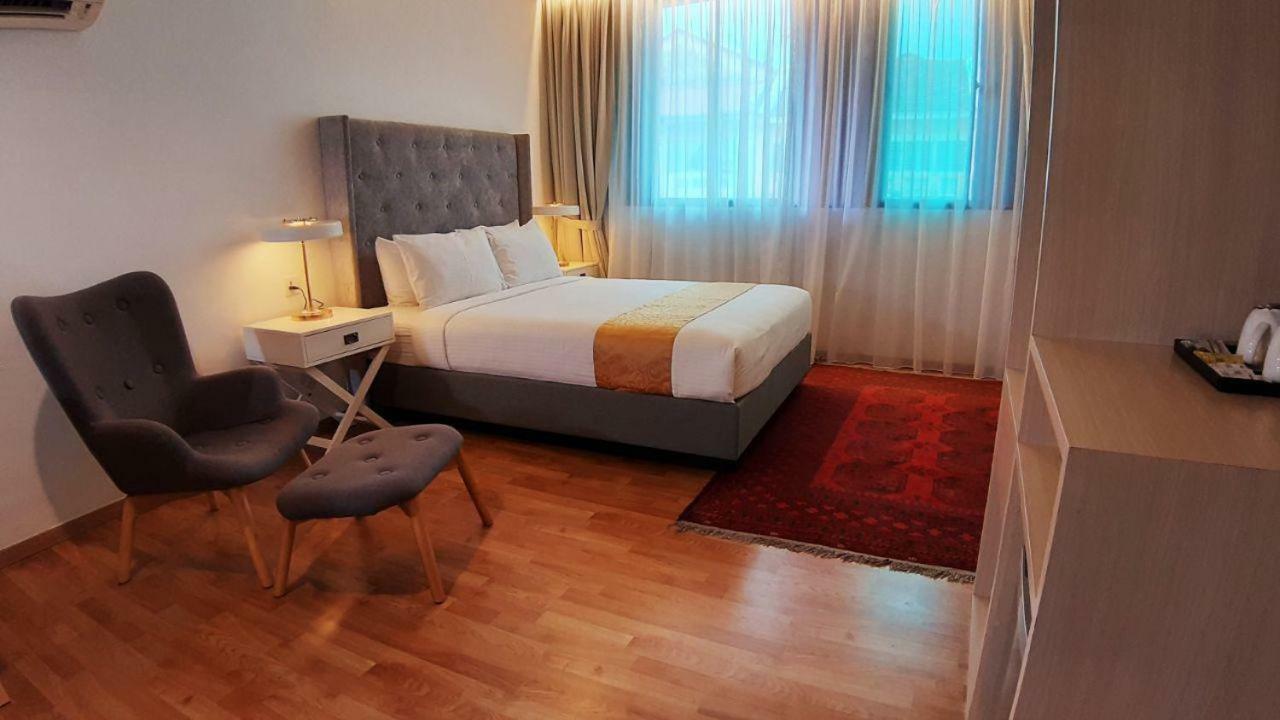 The Boutique Residence Hotel George Town Exterior photo